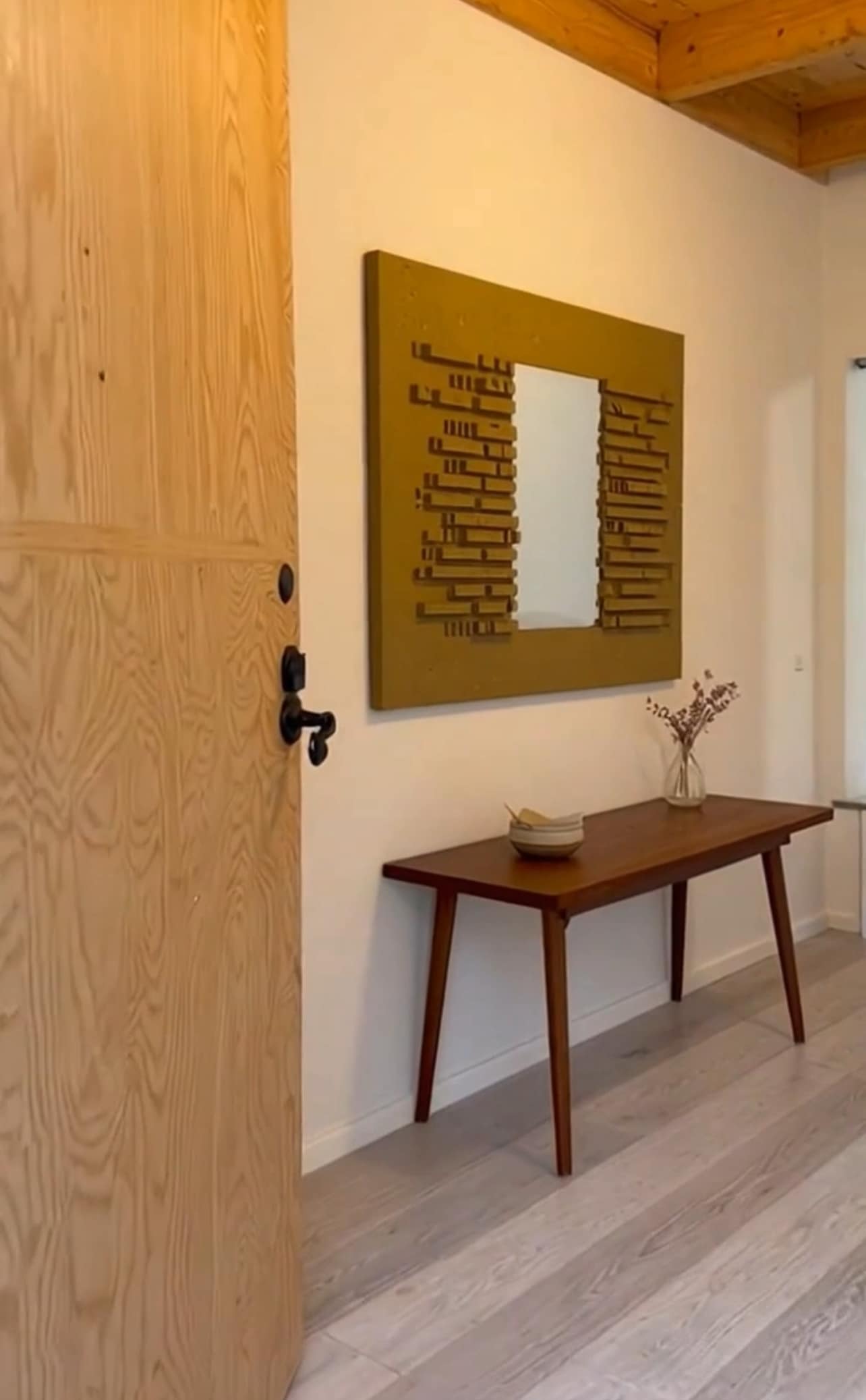 آینه دکوراتیو۰۵